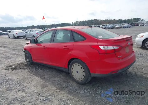 2013 Ford Focus Se z USA, uszkodzony, nr VIN 1FADP3F20DL136324